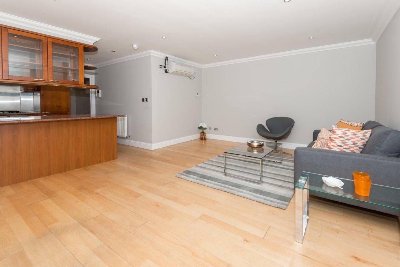 One Bedroom Hyde Park Apartment Лондон Екстериор снимка