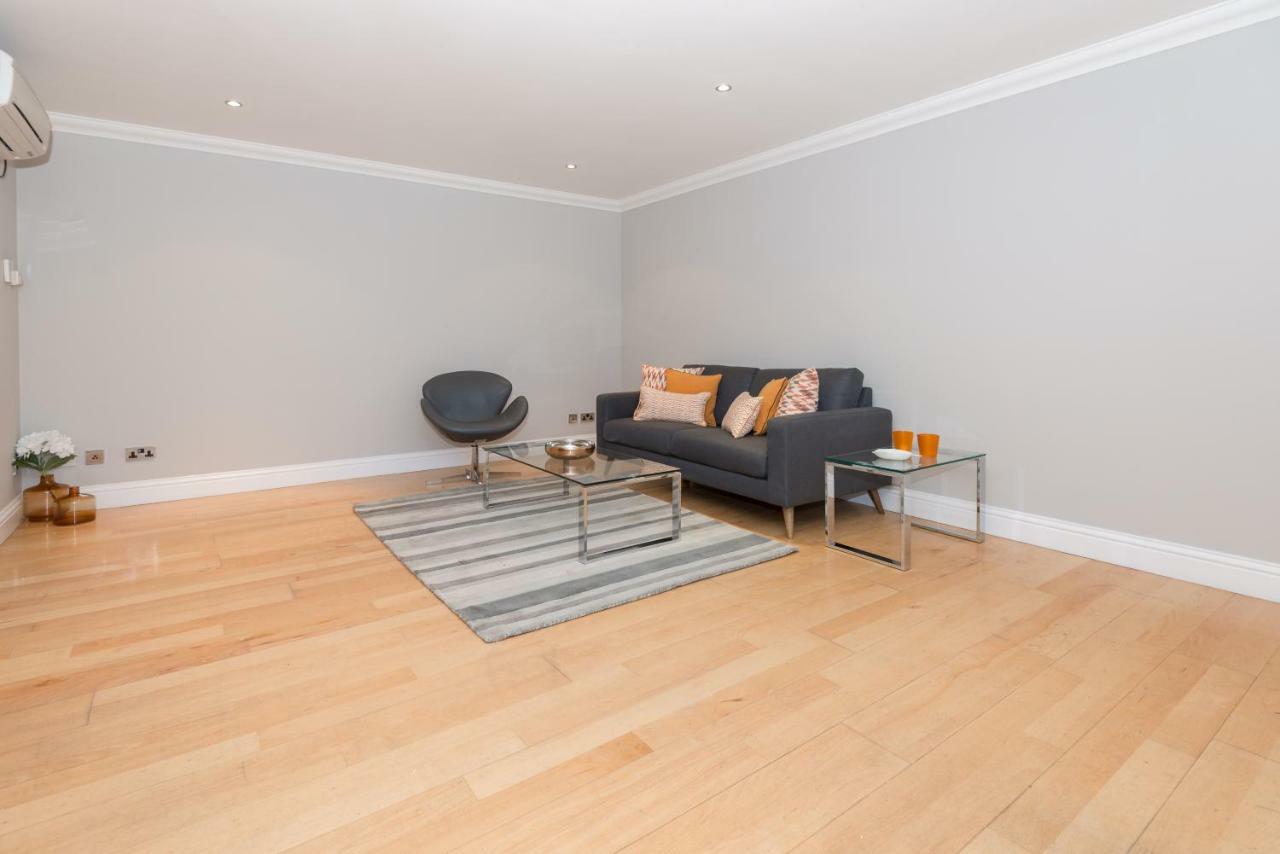 One Bedroom Hyde Park Apartment Лондон Екстериор снимка
